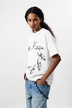 Camiseta "B Tribal" Off White