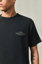 Camiseta "Assinatura Ateliê" Preta Estonada - BARRA