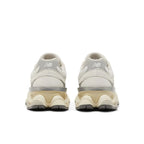 Tênis 9060 Branco Prata - NEW BALANCE