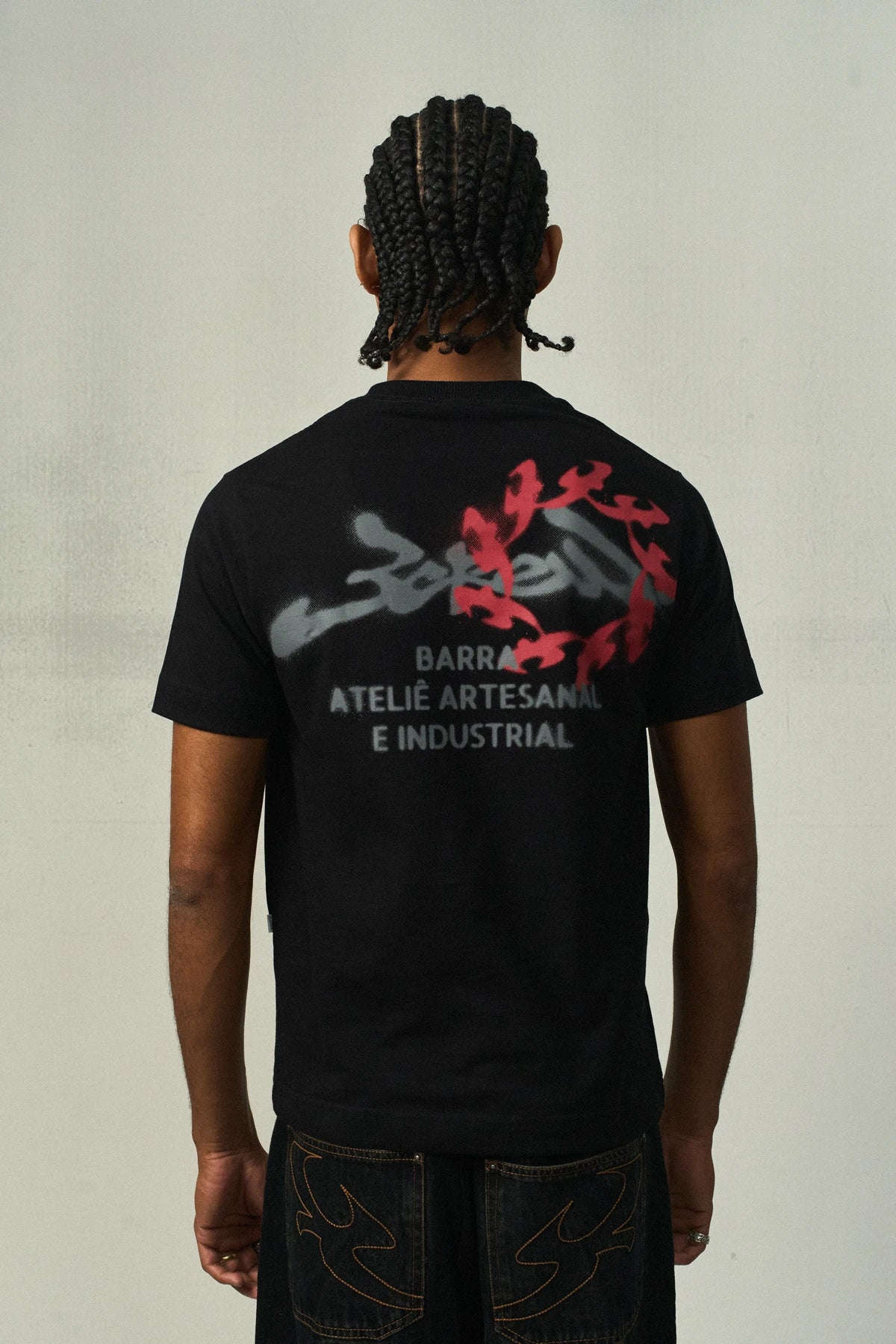 Camiseta "Barra Ateliê Estêncil" Preta - BARRA
