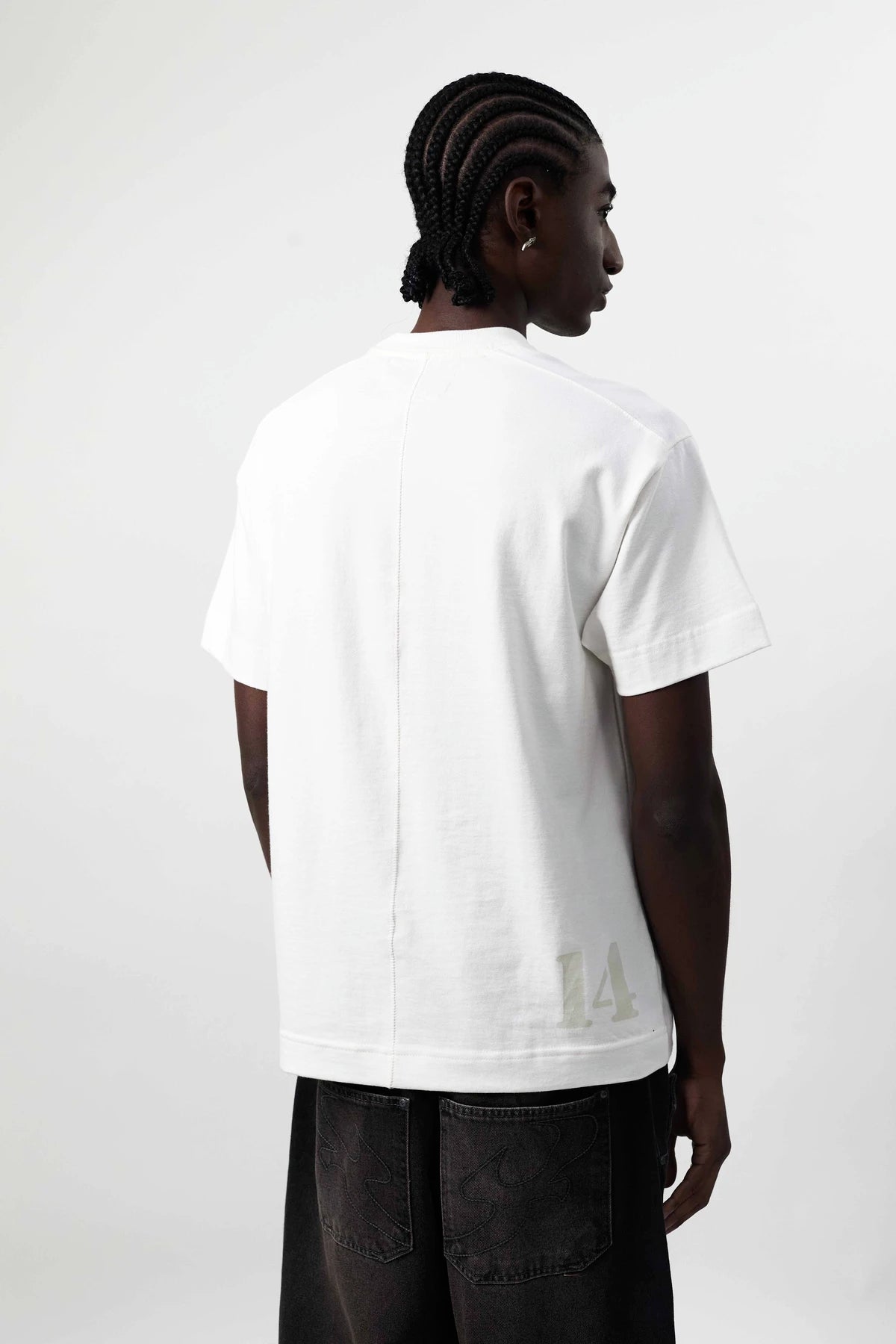 Camiseta "Brasão" Off White