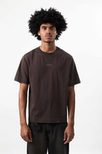 Camiseta "Barra Logo" Marrom