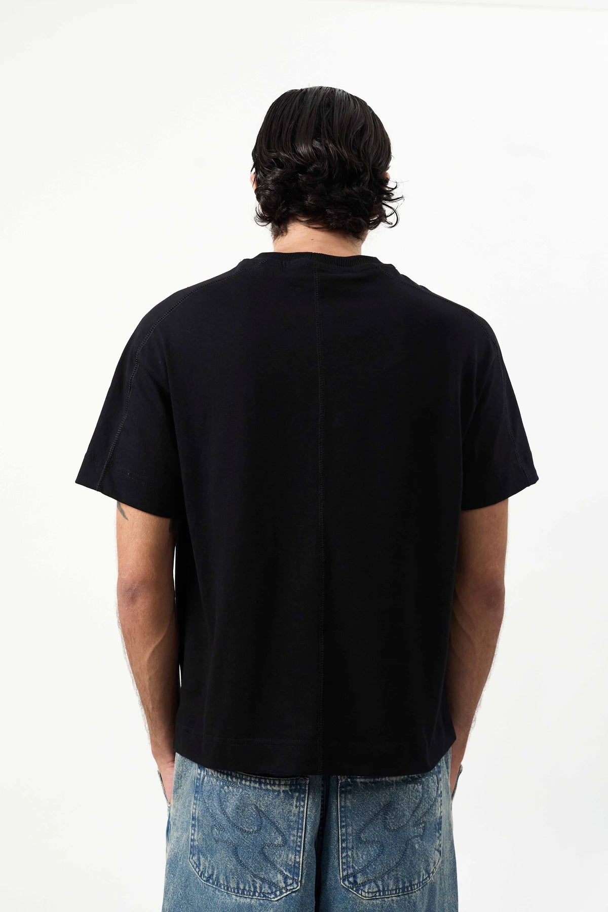 Camiseta Recortada "B Garça" Preta