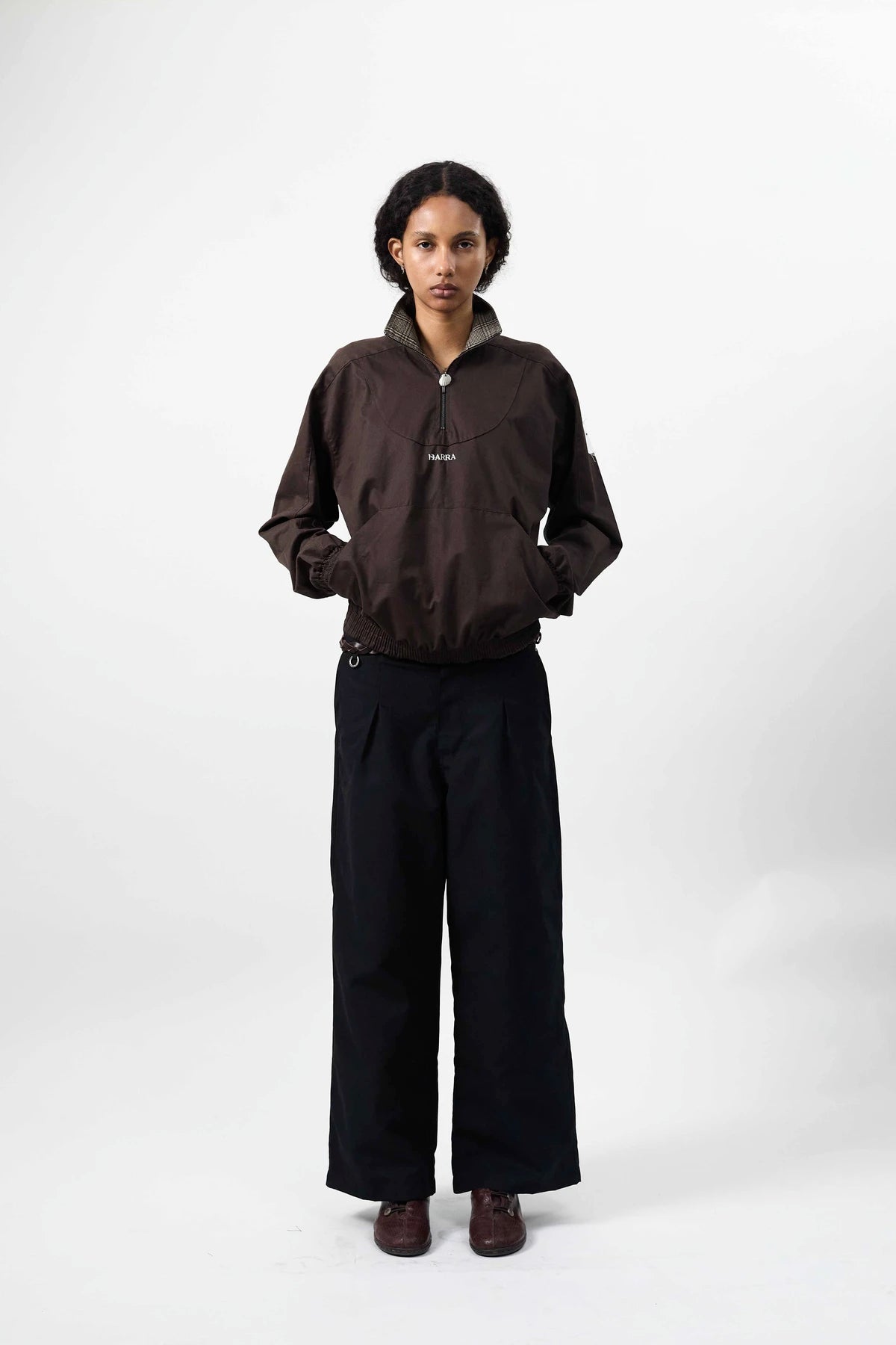 Agasalho Quarterzip "Barra Logo" Marrom