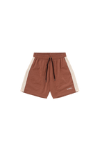 Short "Esportivo Clássico" Marrom