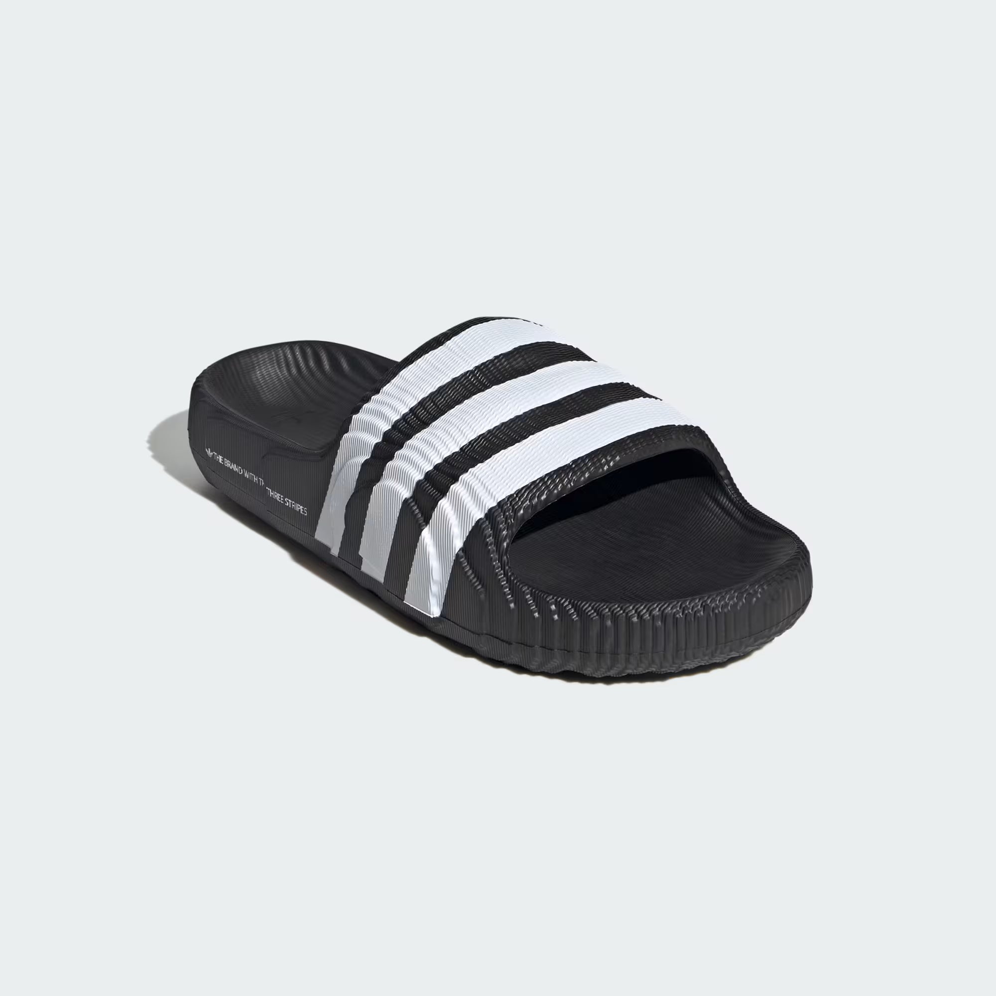 Chinelo Adilette 22