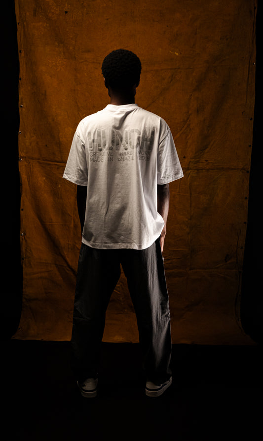 T-Shirt Overlap Logo White - HUNCH