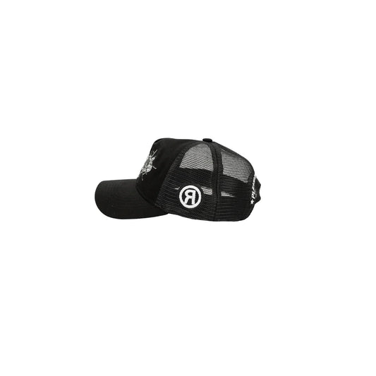 Impact Trucker in Black - DISTURB LTDA