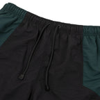 Shorts Pivot Preto