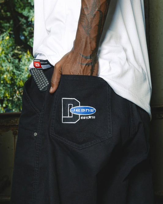 Rivet Twill Shorts in Black - Disturb