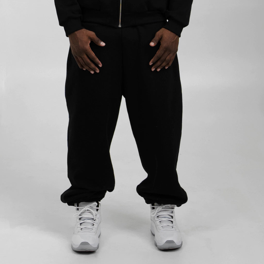 Essential Black Sweatpants - QUIET