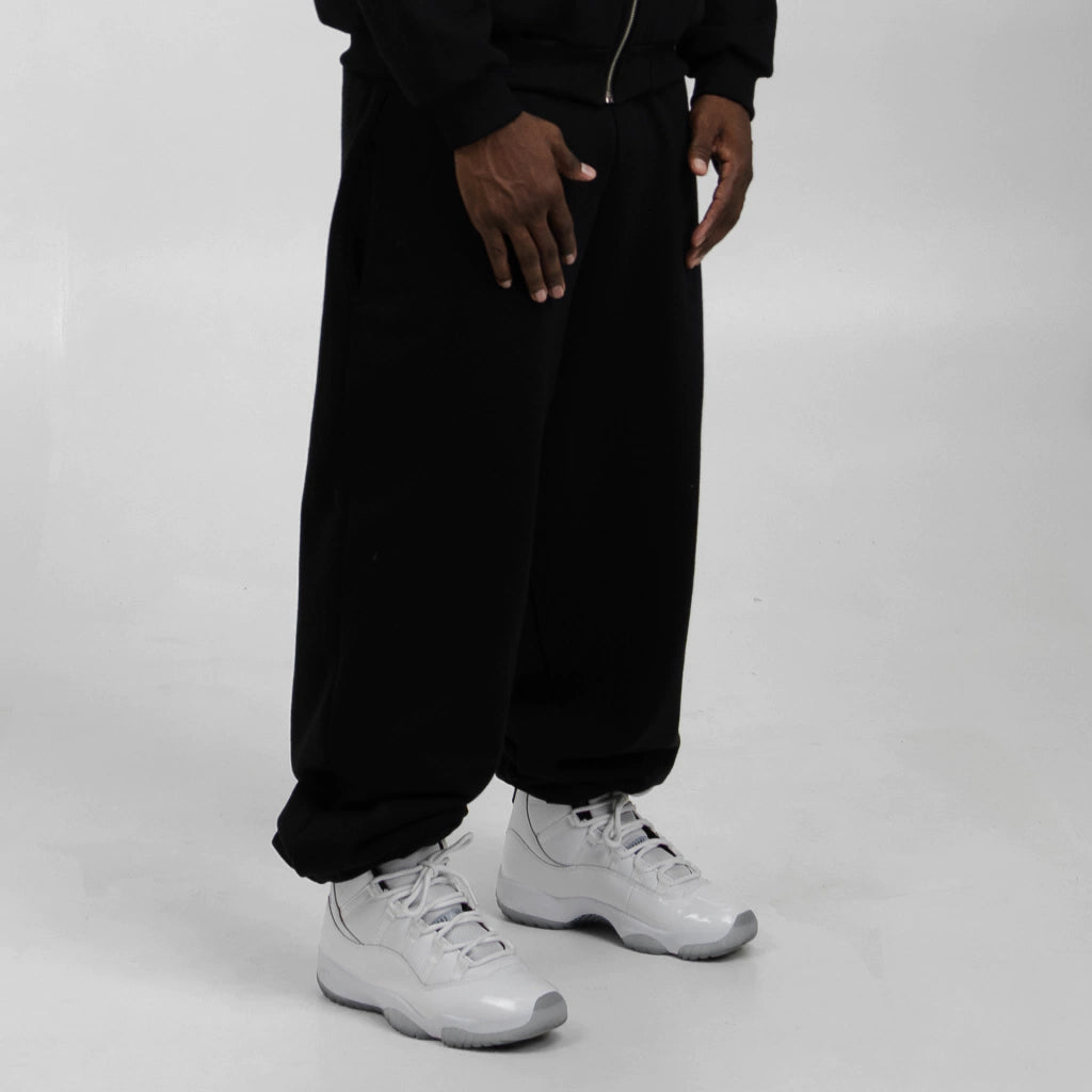 Essential Black Sweatpants - QUIET