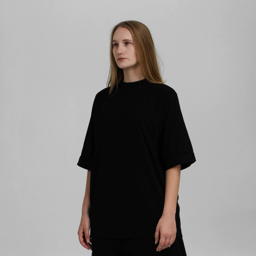 Essential Black Tee - QUIET
