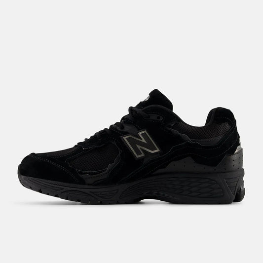 Tênis 2002R Protection Pack Goretex Black - New Balance